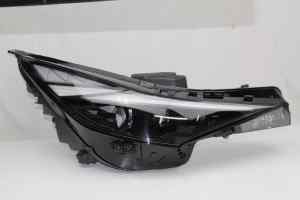HYUNDAI I30 CN7 (3 LED Projector) Right Headlight (2021) [92102-AA150]
