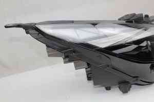 HYUNDAI I30 CN7 (3 LED Projector) Right Headlight (2021) [92102-AA150]