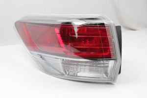 TOYOTA KLUGER GSU50 Left TailLight (2013 2014 2015 2016 2017 2018 2019) [81560-0E110]
