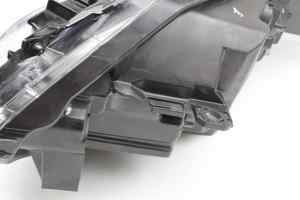 HONDA HR-V Gen 2/RU (Series 2) Right Headlight (2019) [33100-T7A-J51]