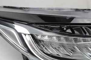 HONDA HR-V Gen 2/RU (Series 2) Right Headlight (2019) [33100-T7A-J51]