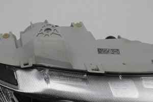 HOLDEN COMMODORE VY Berlina Right Headlight (2002 2003 2004) [92083412]