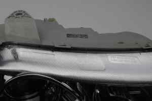 HOLDEN COMMODORE VY Berlina Right Headlight (2002 2003 2004) [92083412]