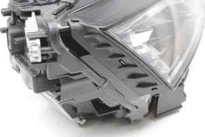 SKODA OCTAVIA NX (S2) Right Headlight (2024) [5E4941036]