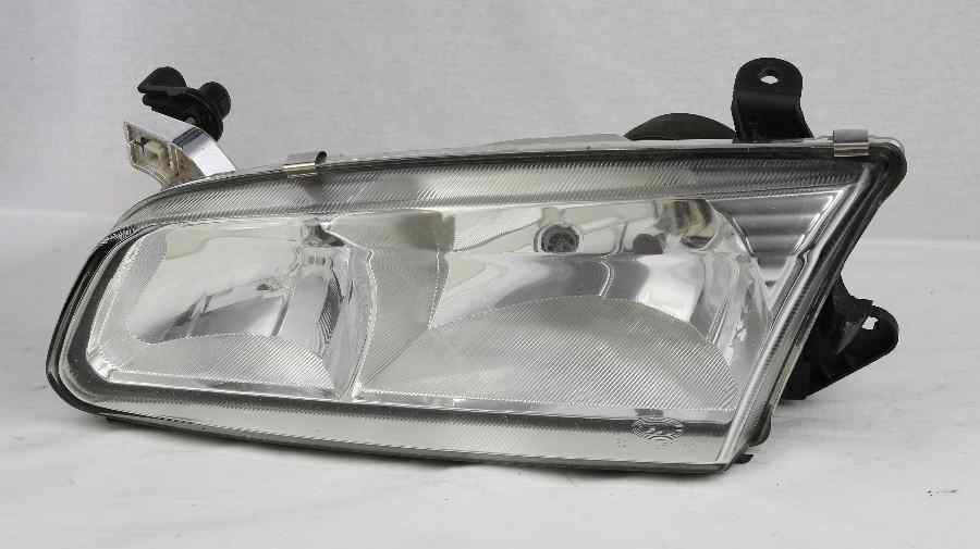 TOYOTA CAMRY 20 SERIES (Late) Left Headlight (2000 2001 2002)