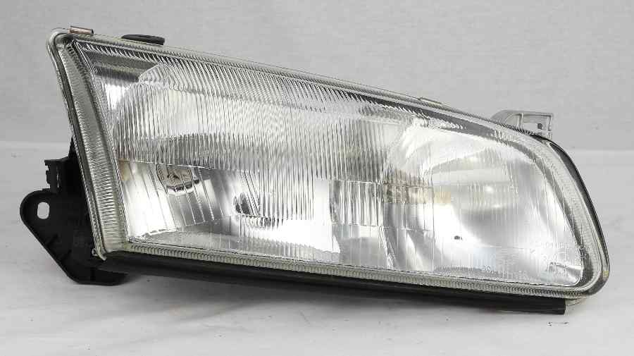 TOYOTA CAMRY 20 SERIES (Early) Right Headlight (1997 1998 1999 2000)